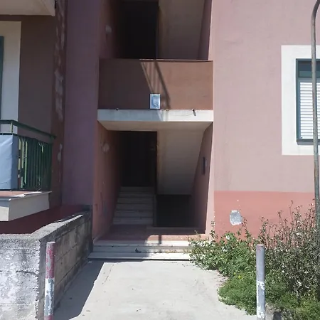 Short Let Recanati Giardini Naxos